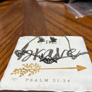 James Avery Retired hummingbird set neckleace and earrings